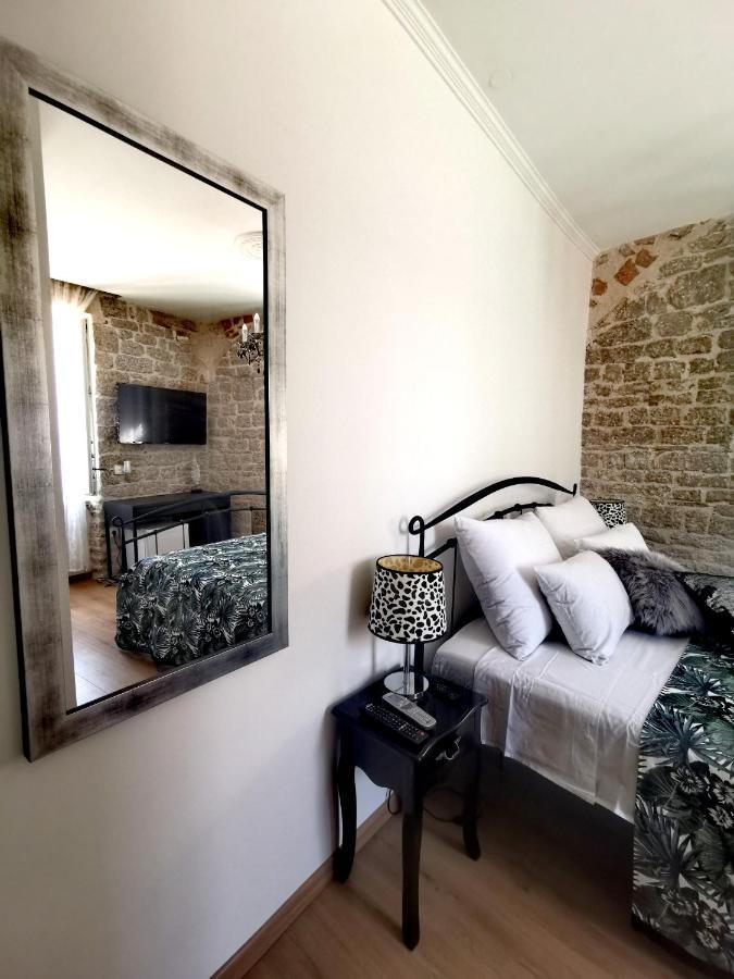 L&L Rooms Royal Šibenik Стая снимка
