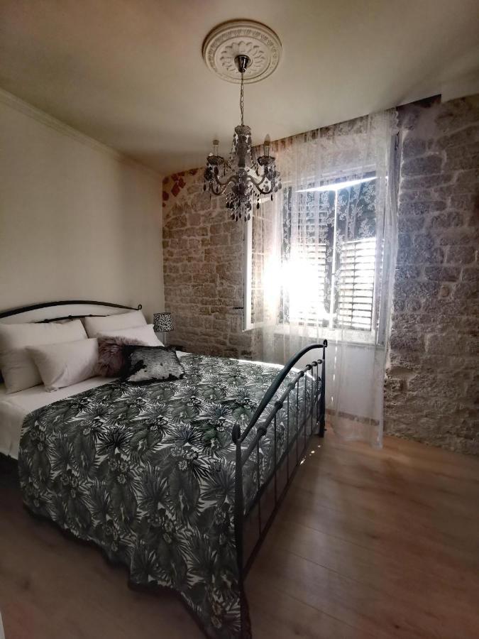 L&L Rooms Royal Šibenik Стая снимка