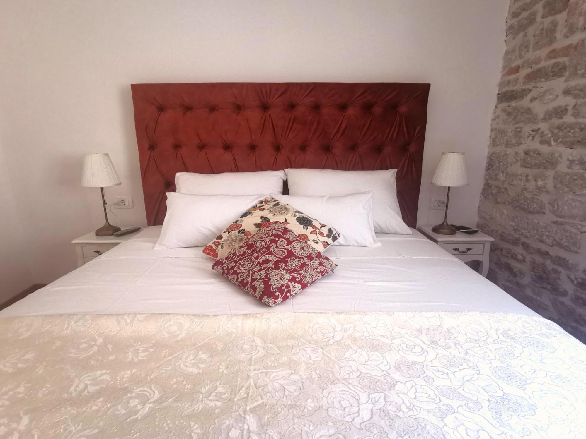 L&L Rooms Royal Šibenik Екстериор снимка