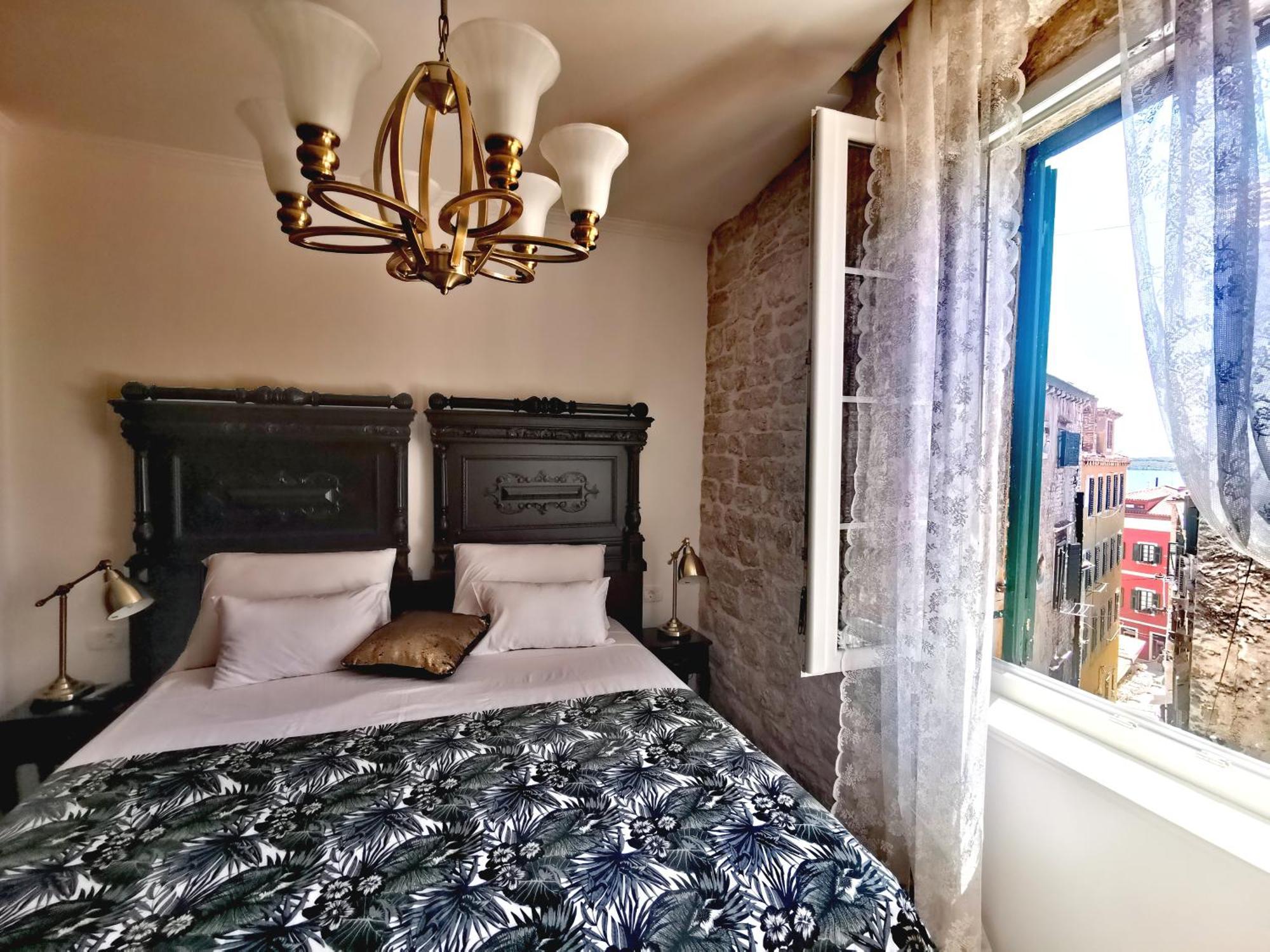 L&L Rooms Royal Šibenik Стая снимка